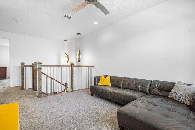 Building Photo - 8068 Lemon Serpentine Ln
