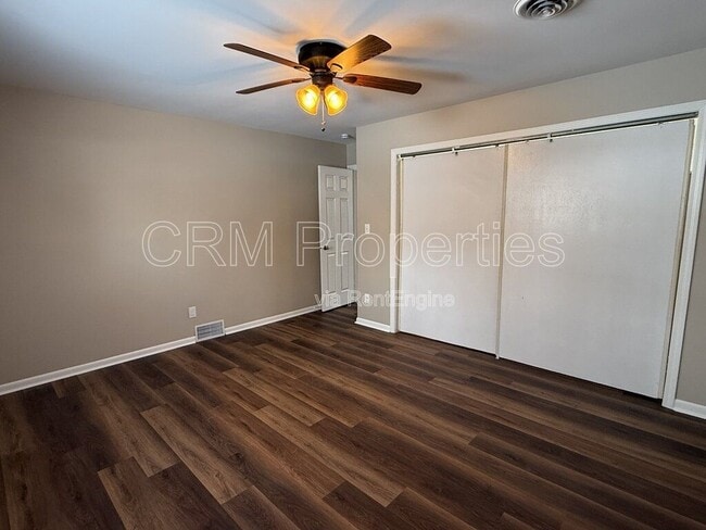 Building Photo - 7134 E 18th St