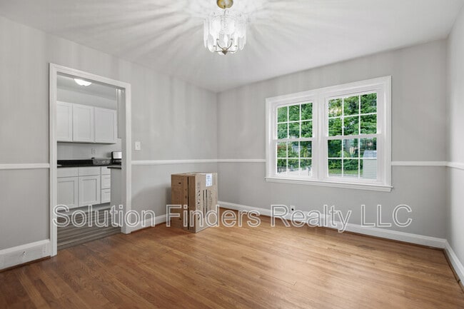 Building Photo - 1812 Edgewood Rd