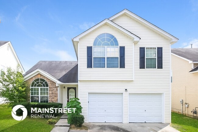 Building Photo - 2590 S Hills