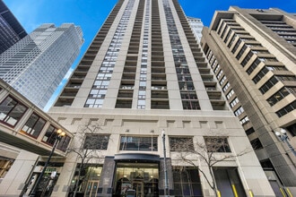 Building Photo - 200 N Dearborn St