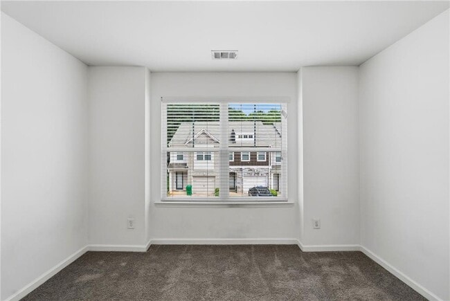 Building Photo - 4987 Longview Walk