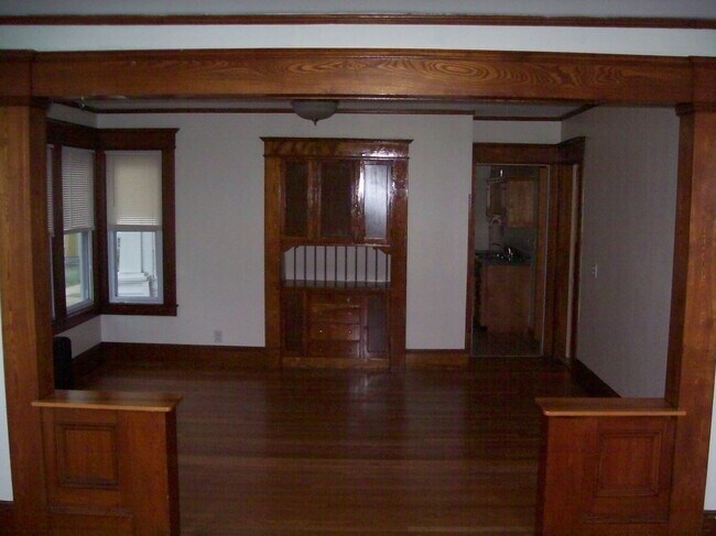 Building Photo - 51-53 Westford Circle