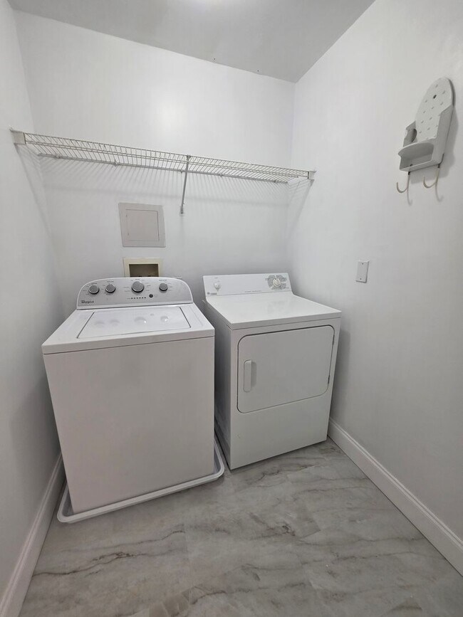 Building Photo - Waters Edge Condos