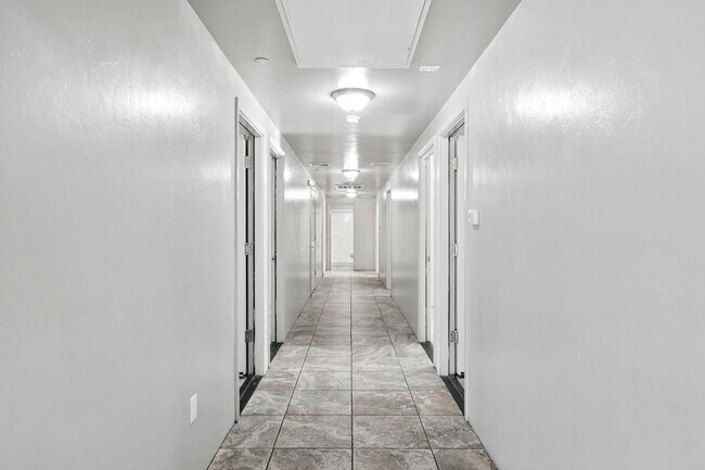 Building Photo - 50 N Mountain Ave