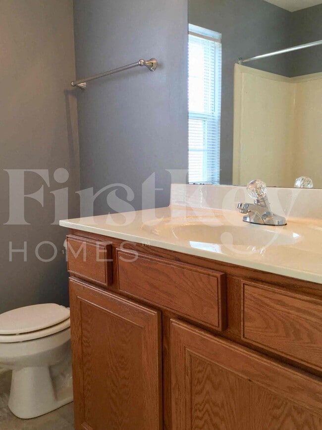 Building Photo - 10703 Regis Ct