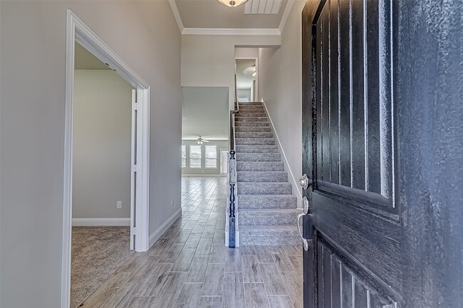 Building Photo - 327 Sweetspire Dr
