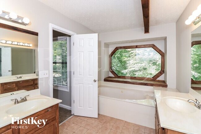 Building Photo - 4701 Norman Dr NW