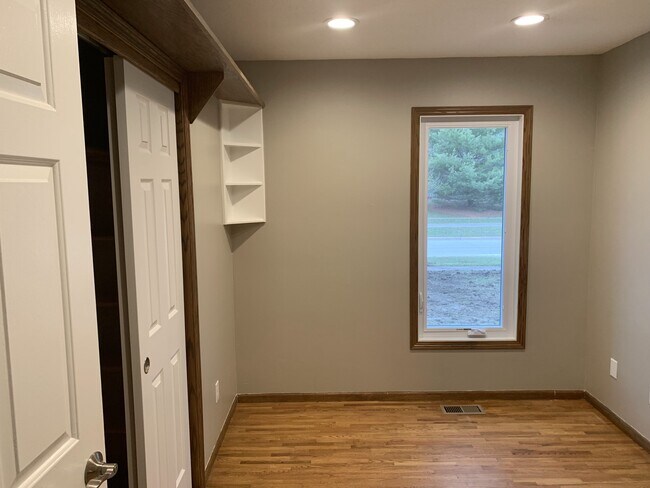 Building Photo - 1226 Cherry Pky