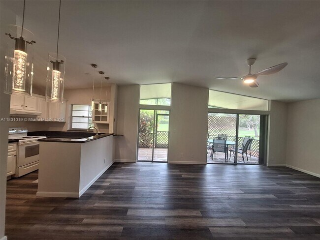 Building Photo - 22280 Timberly Dr