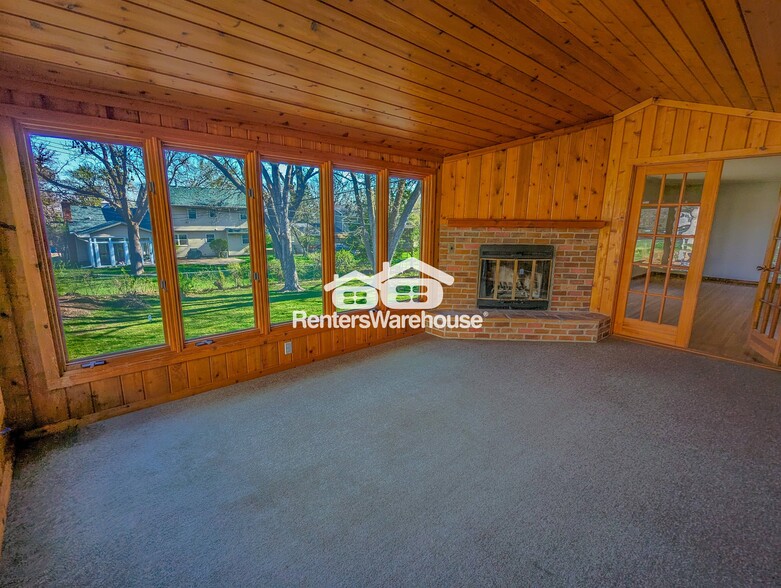 Building Photo - 5716 W 68th St