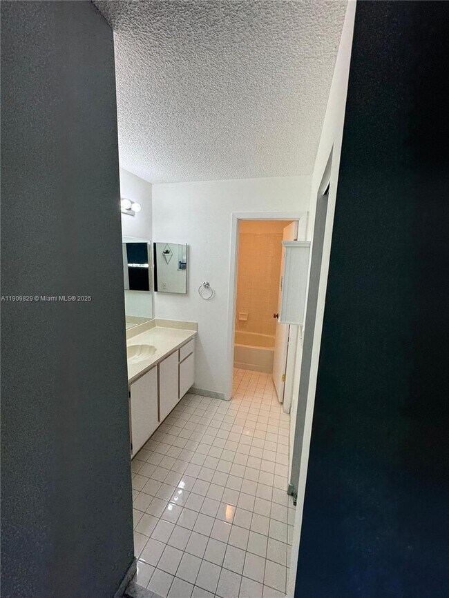 Building Photo - 9510 Southwest 151 Court