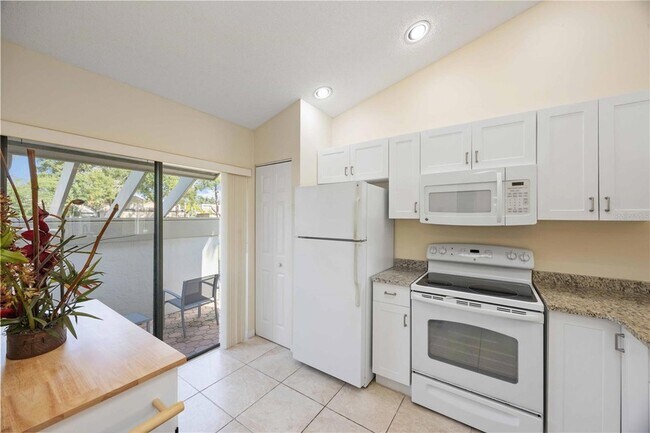 Building Photo - 5370 Myrtle Wood