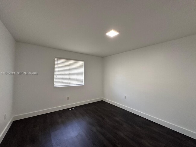 Building Photo - 1209 NE 136th Terrace