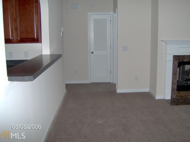 Building Photo - 83 Creekside Way