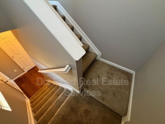 Building Photo - 106 Day Pl