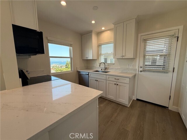 Building Photo - 665 W 34th St