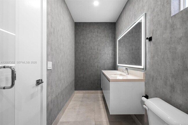 Building Photo - 7534 NW 98th Ave