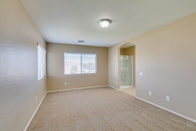 Building Photo - GORGEOUS 2 STORY HOME*4 BEDROOMS*TONS OF UPGRADES*STAINLESS STEEL APPLIANCES*
