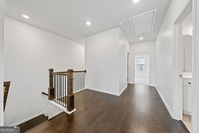 Building Photo - 4232 Hickory Pne Aly