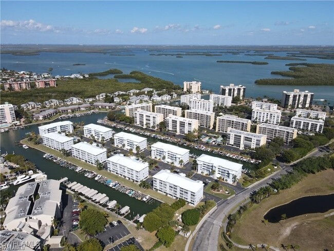 Building Photo - 4531 Bay Beach Ln