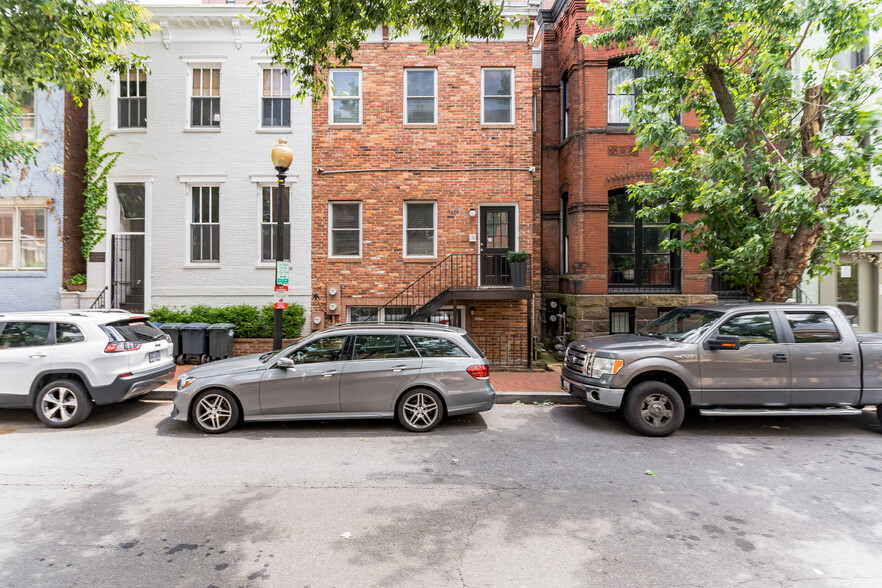 Building Photo - 1616 Corcoran St NW