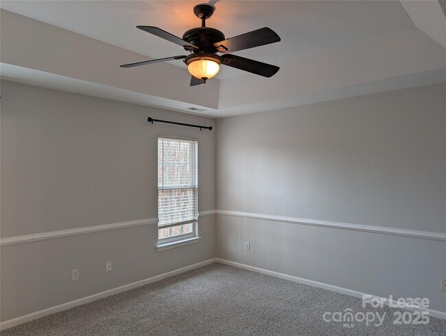 Building Photo - 1013 Muirfield Dr