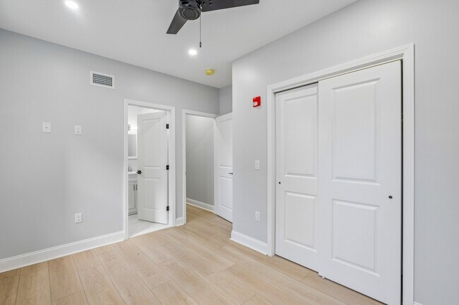 Building Photo - 617 S 8th St
