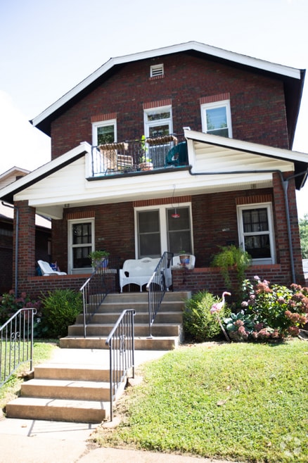 Building Photo - 5446 Rhodes Ave