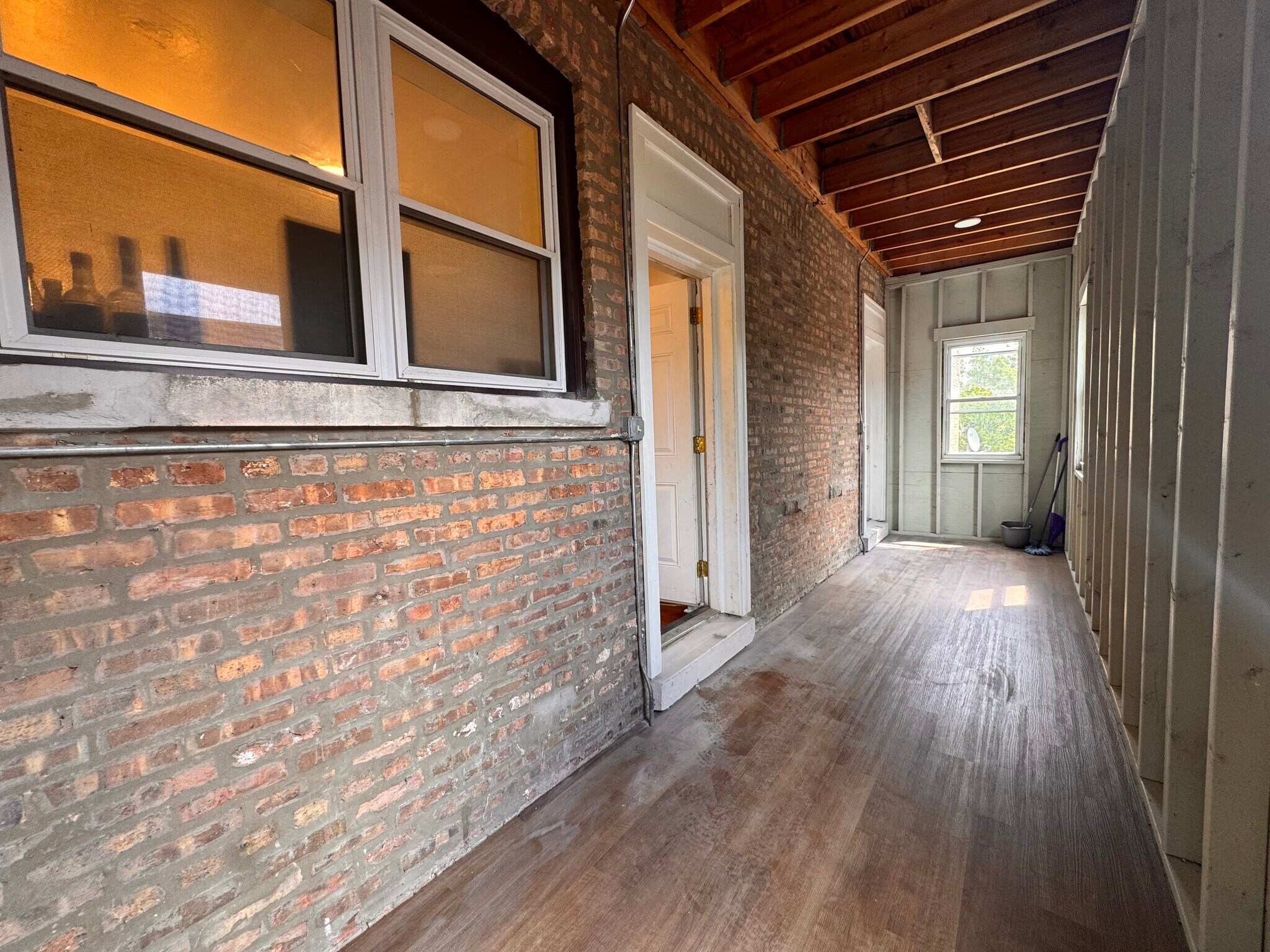 Building Photo - 2833 W 66th St