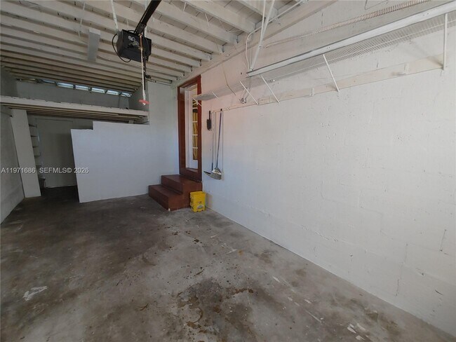 Building Photo - 14901 NW 9th Ct