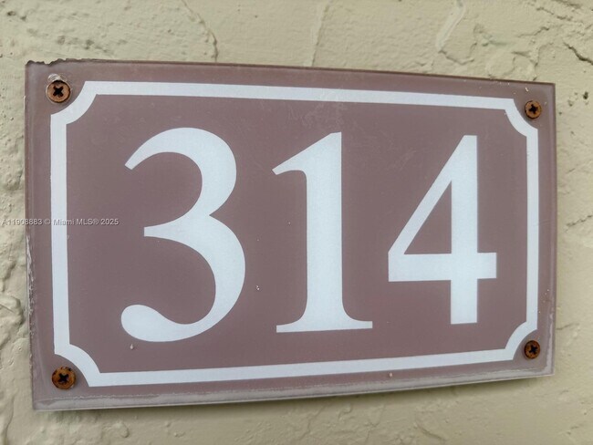 Primary Photo - 7815 Camino Real