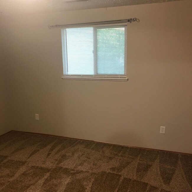 Building Photo - Beautiful Home in an Excellent Location!