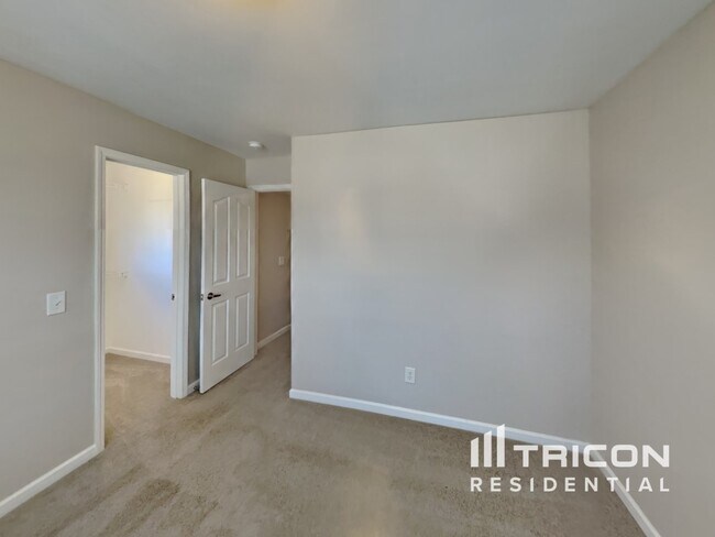 Building Photo - 131 Ruland Cir