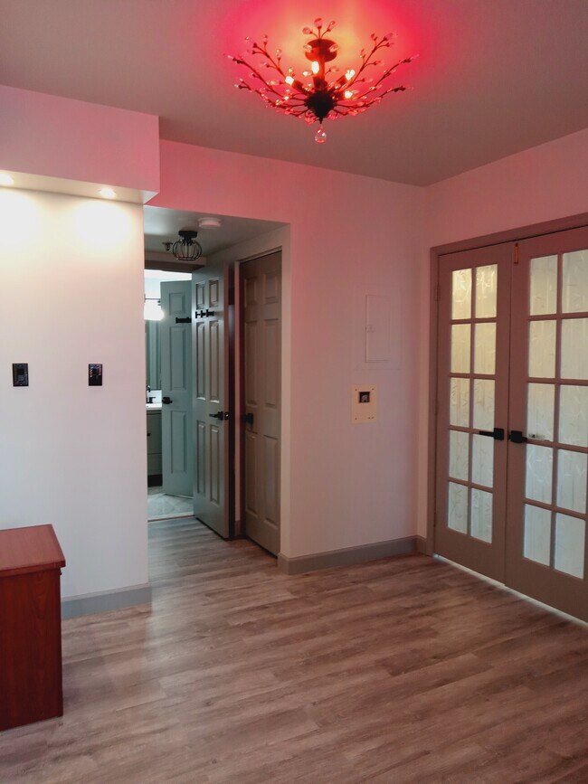 Building Photo - 4808 Moorland Ln