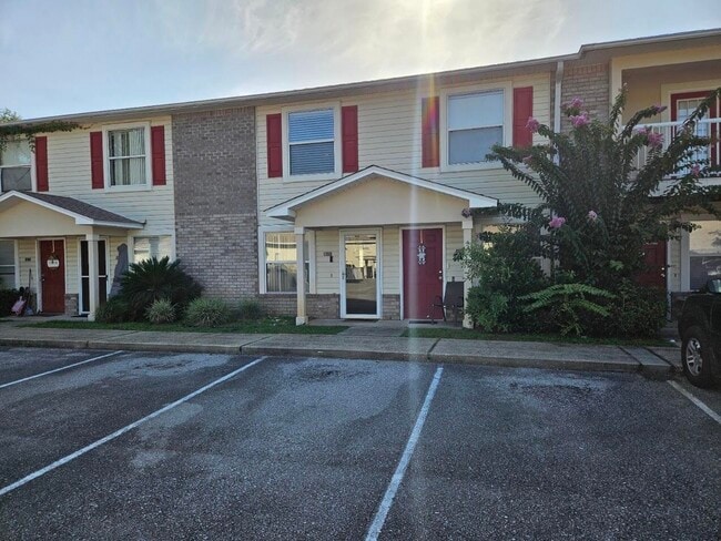 Building Photo - 1869 Shay-Lin Ct