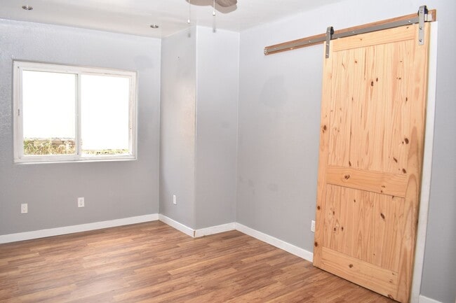 Building Photo - 316 S 35th St
