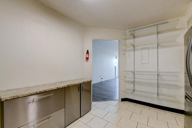 Building Photo - 232 Harmon Cove Tower