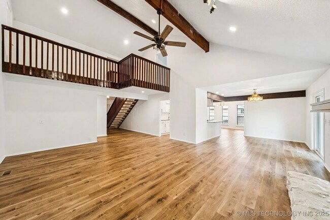 Building Photo - 6947 S 30th W Ave