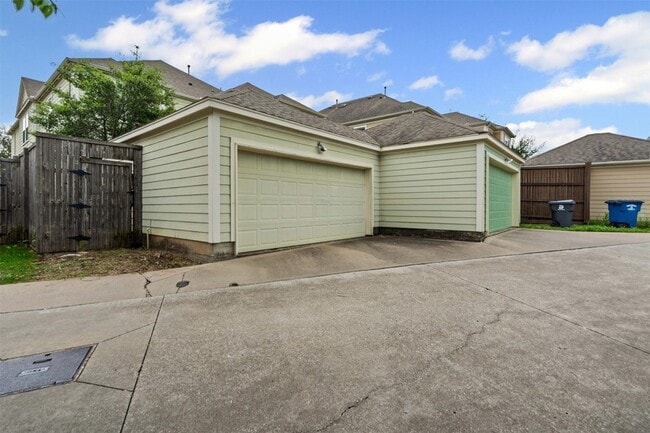 Building Photo - 1209 N Bishop Ave