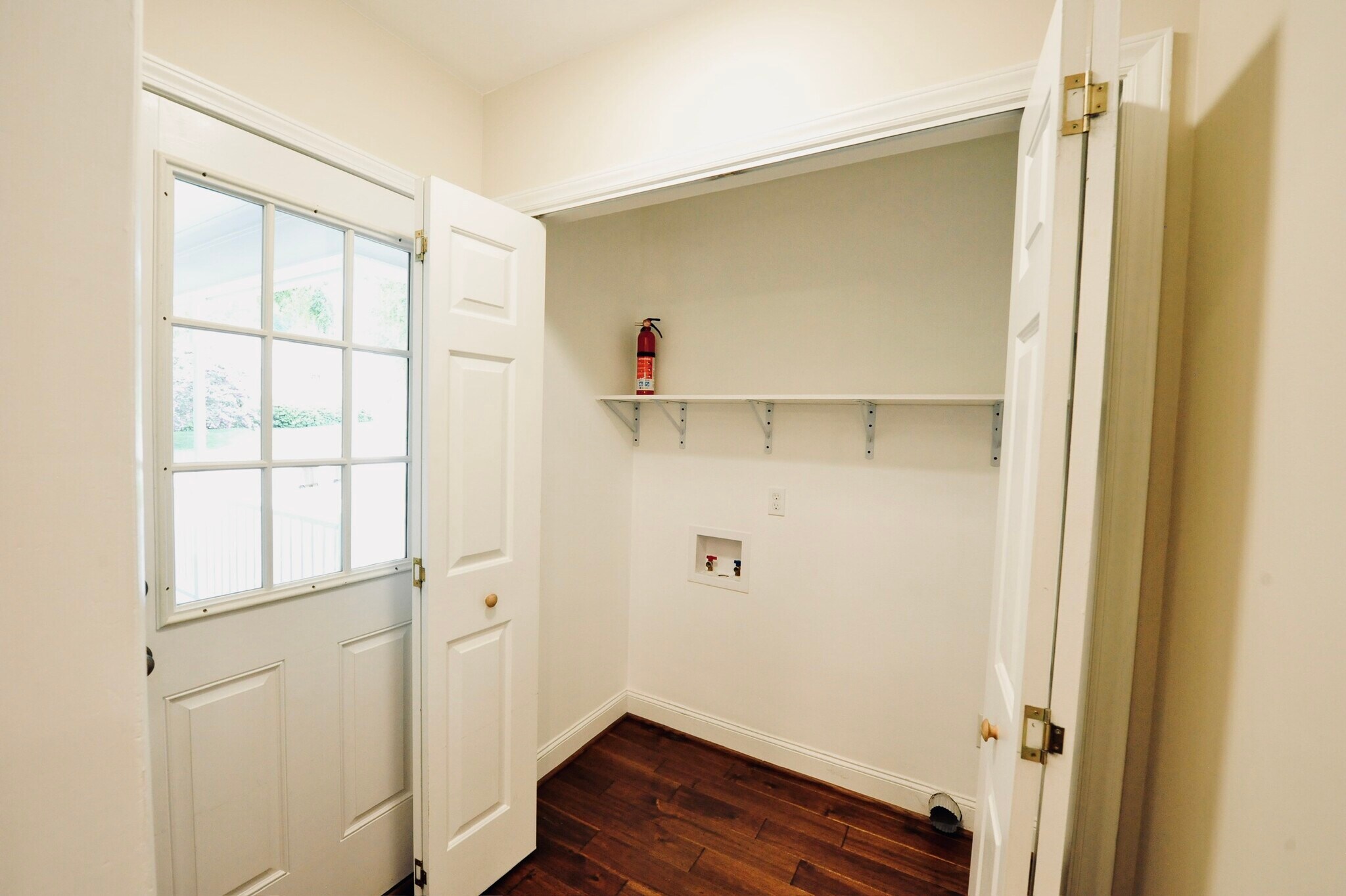 Building Photo - 962 Saint Catherines Dr