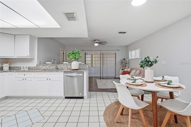 Building Photo - 3276 Morven Dr