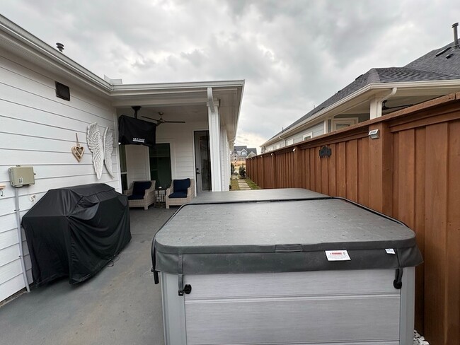 Building Photo - 3944 Grayson Ln