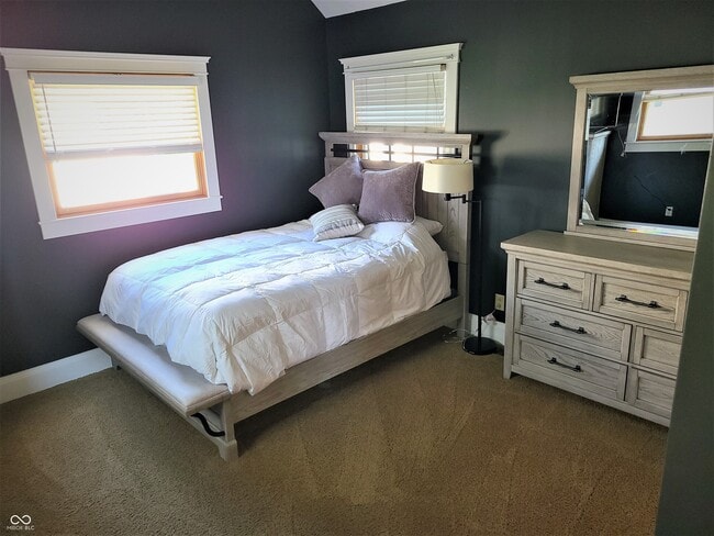 Building Photo - 131 1st Ave NW