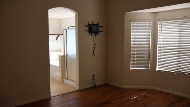 Building Photo - 2389 Ironmaster St