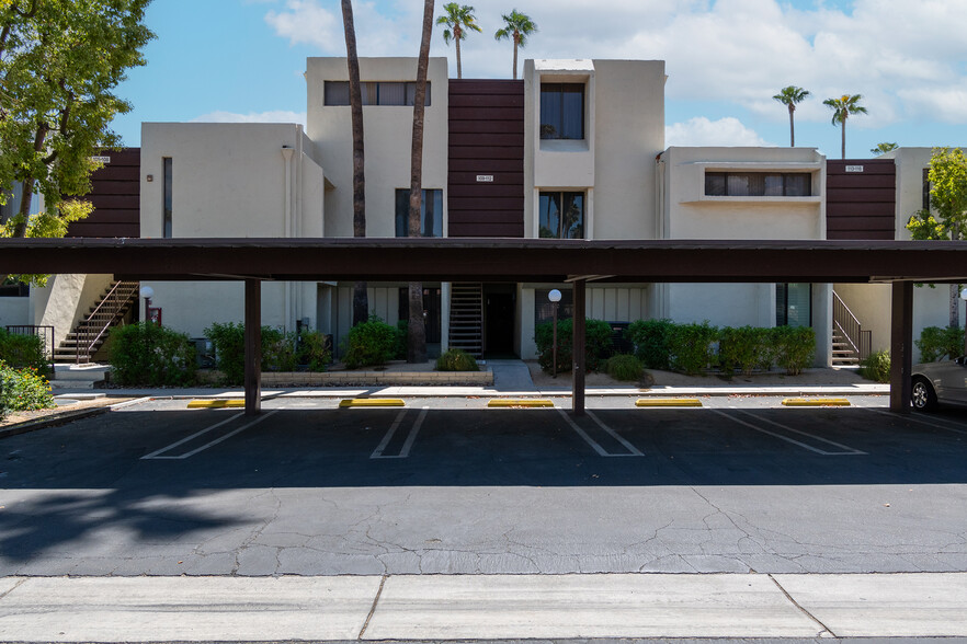 Building Photo - 1655 E Palm Canyon Dr