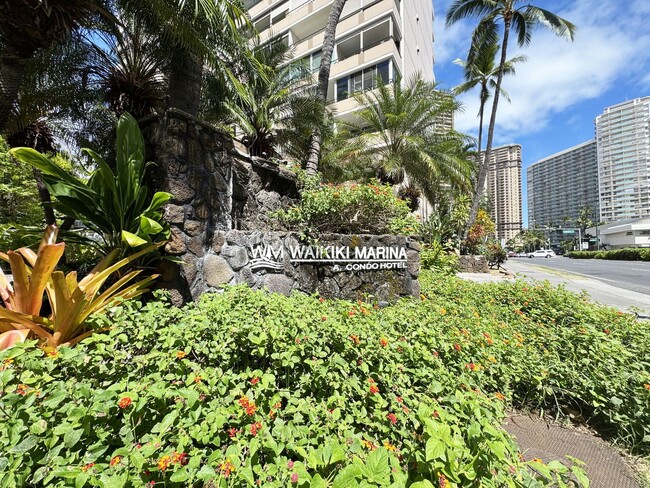 Building Photo - Furnished Waikiki Condo with A/C and Utili...