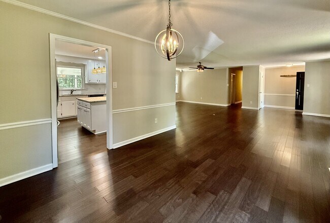 Building Photo - 3129 Marywood Dr