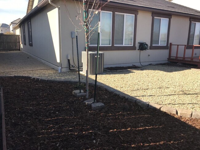 Building Photo - Woodward Dr