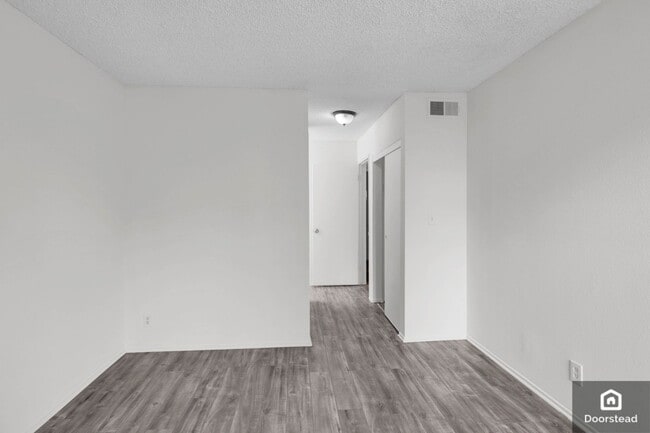 Building Photo - 18620 Hatteras St